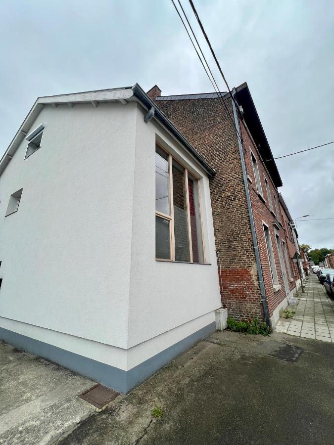 Capstay La Louvière Buitenkant foto